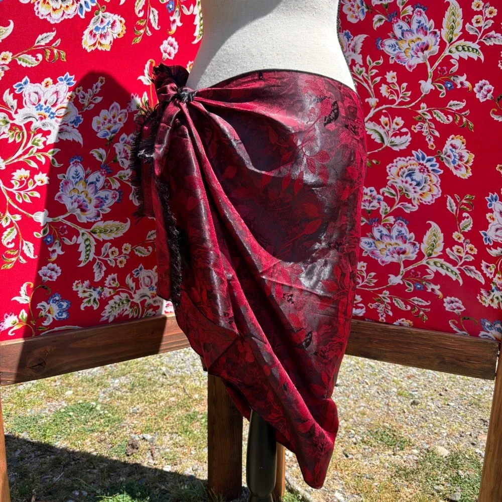 NWT Vintage Silk Blend Red+Black Romantic Goth Floral Witchy Scarf